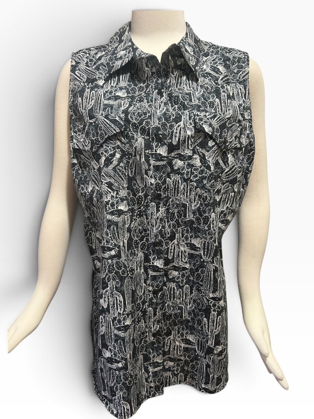 Wrangler Sleeveless Navy & White Printed Collared Top